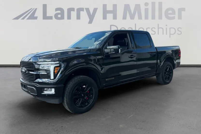 2024 Ford F-150 Platinum photo 1