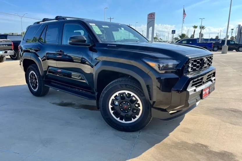 2025 Toyota 4Runner TRD 4WD photo 1