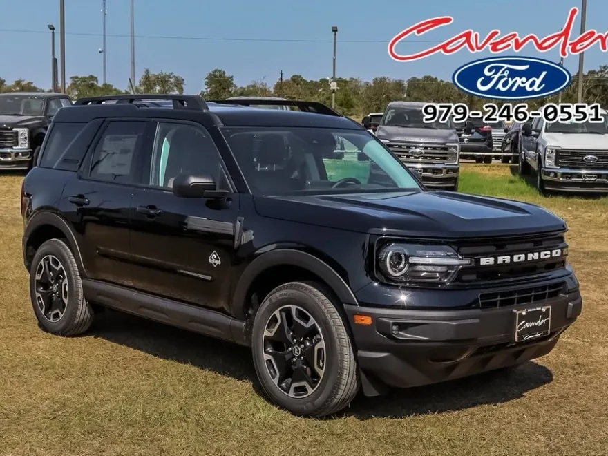 2024 Ford Bronco Sport Outer Banks photo 1