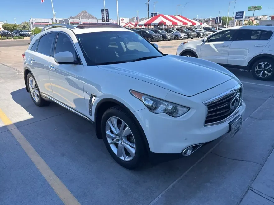 2014 Infiniti QX70 Base photo 1