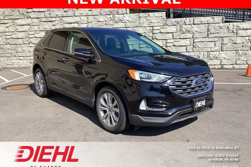 2019 Ford Edge Titanium photo 1