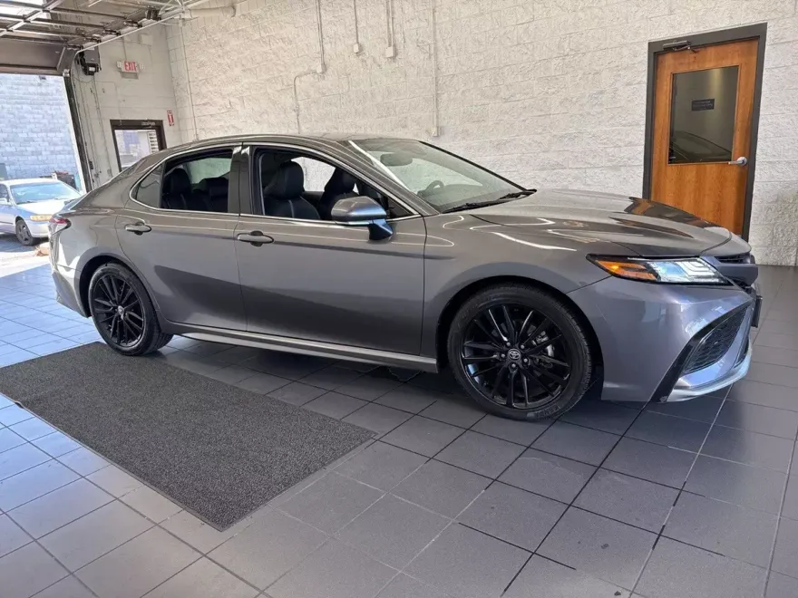 2023 Toyota Camry XSE photo 1