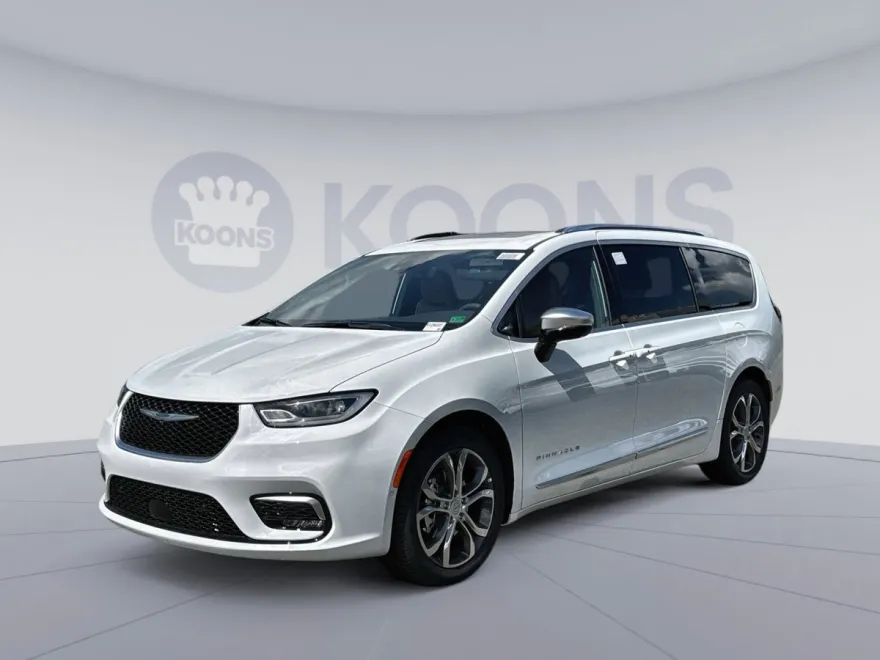 2026 Chrysler Pacifica Pinnacle photo 1