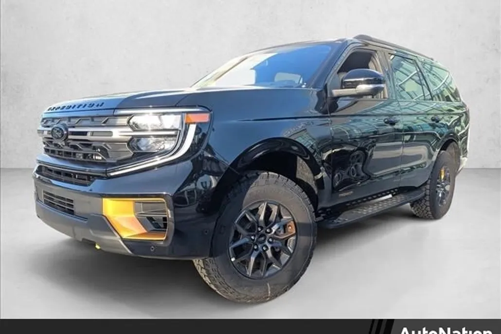 2025 Ford Expedition photo 1