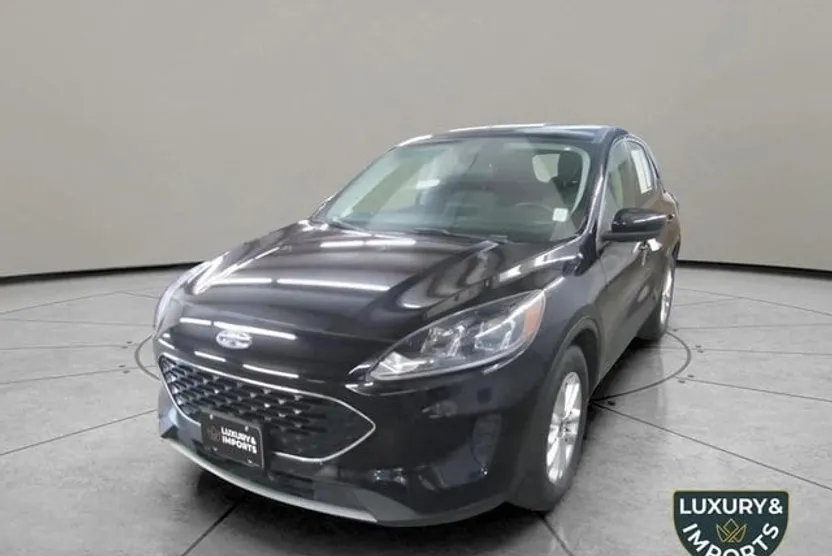 2021 Ford Escape SE photo 1