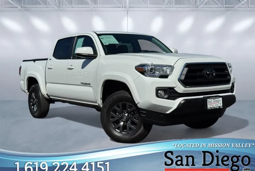 2023 Toyota Tacoma SR5 photo 1
