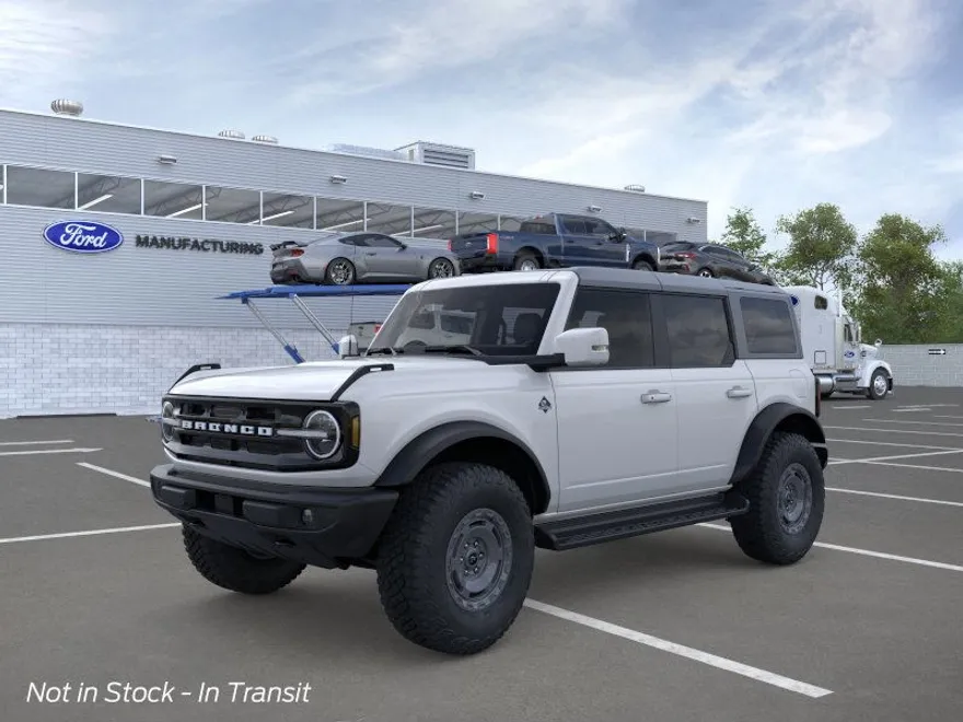 2025 Ford Bronco Outer Banks photo 1