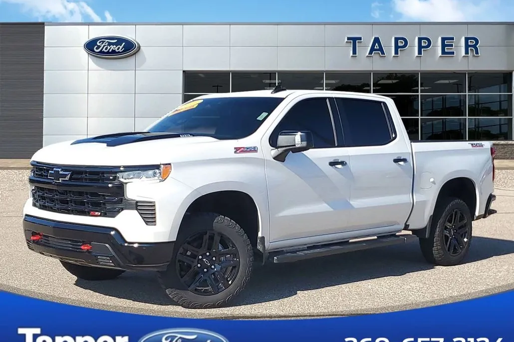 2023 Chevrolet Silverado 1500 LT Trail Boss photo 1