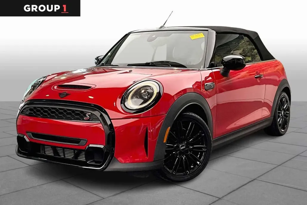 2023 Mini Cooper Convertible S photo 1