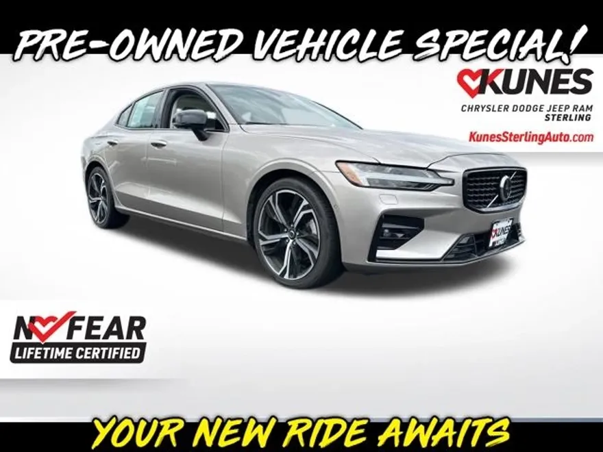 2024 Volvo S60 B5 Plus photo 1