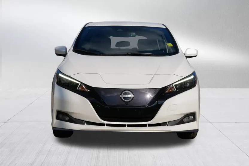 2024 Nissan Leaf SV Plus photo 1