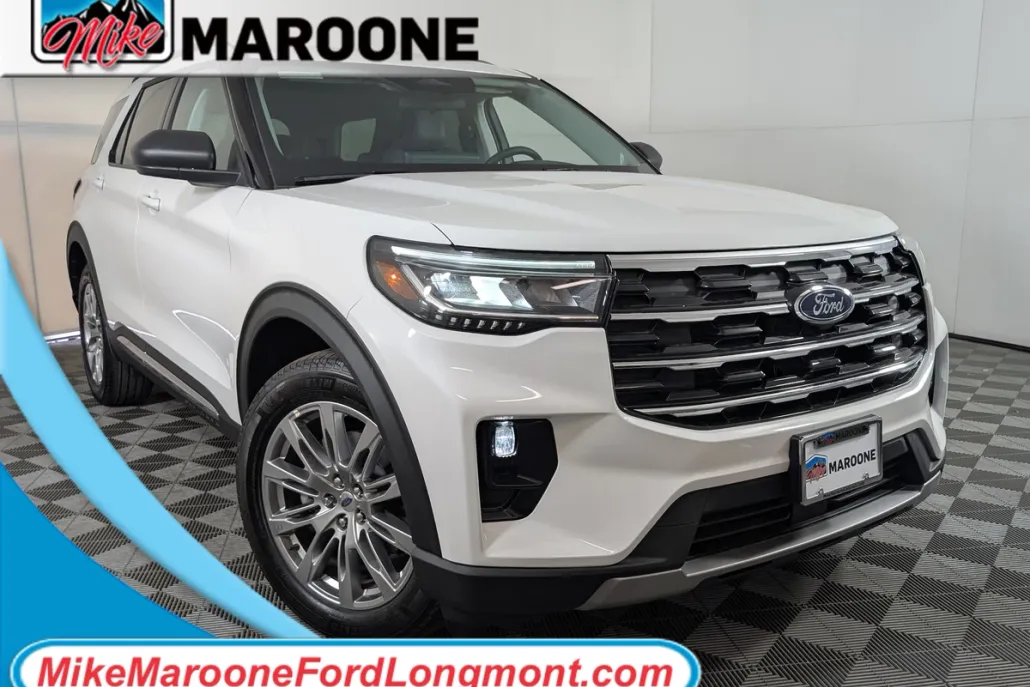 2025 Ford Explorer photo 1