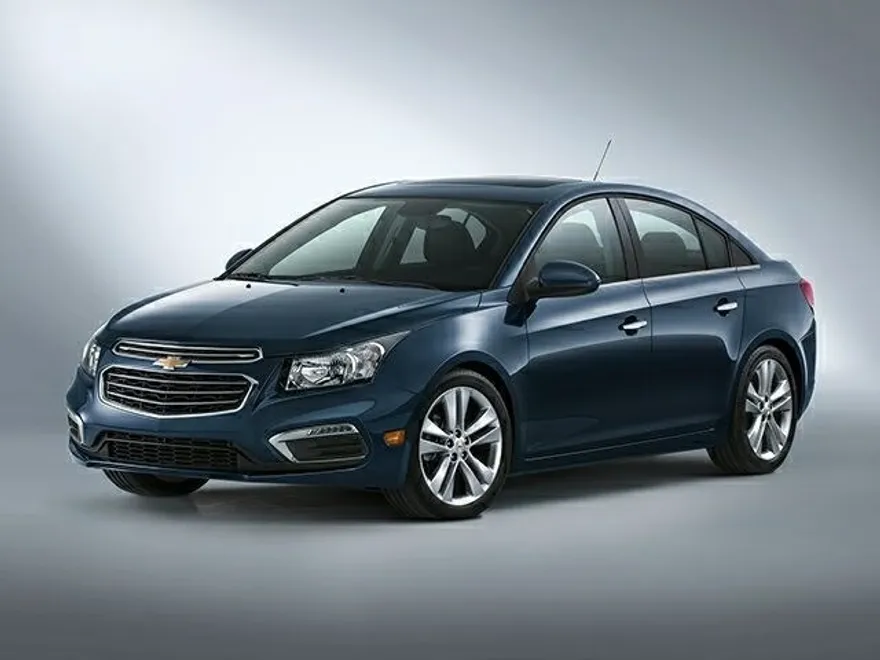 2015 Chevrolet Cruze LT photo 1
