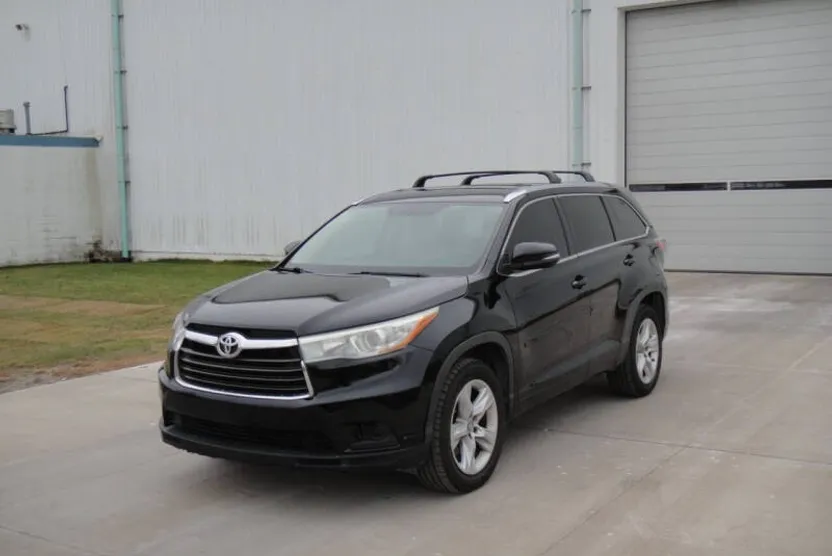 2016 Toyota Highlander Limited Platinum photo 1