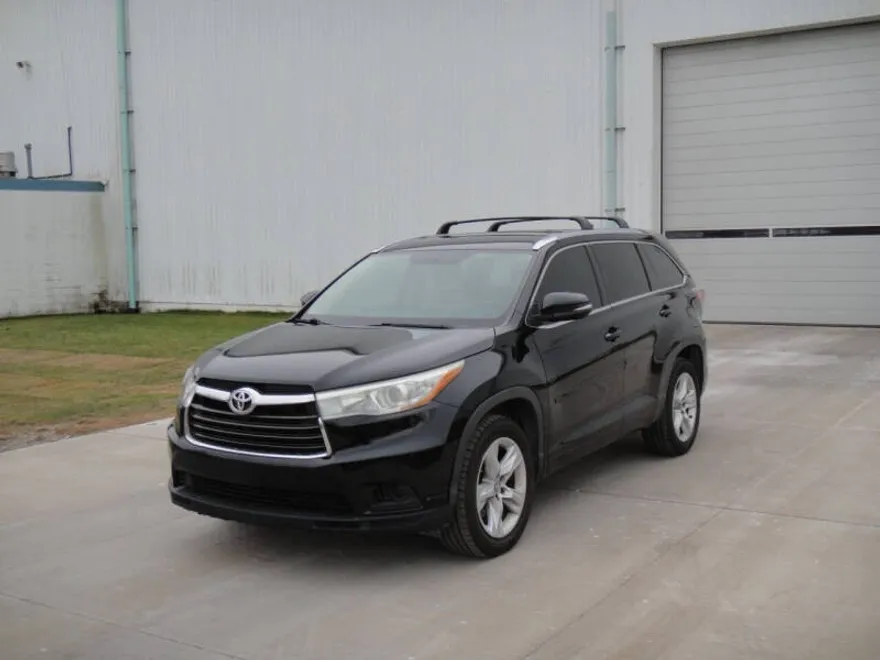 2016 Toyota Highlander Limited Platinum photo 1