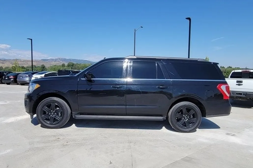 2020 Ford Expedition MAX XLT photo 1