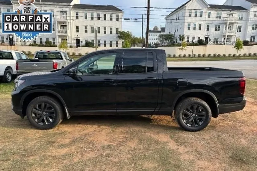 2024 Honda Ridgeline Sport photo 1