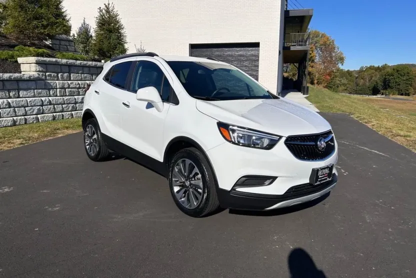 2022 Buick Encore Preferred photo 1