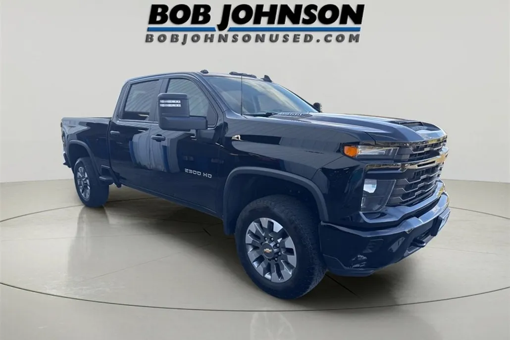 2024 Chevrolet Silverado 2500HD Custom photo 1