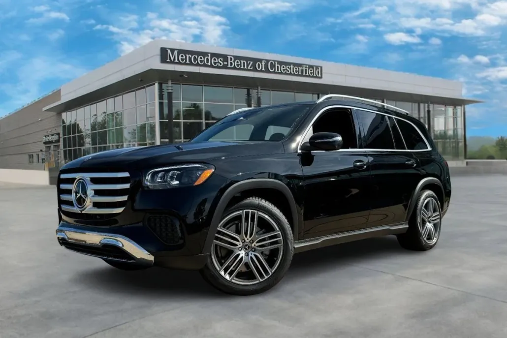2025 Mercedes Benz GLS 450 4MATIC photo 1