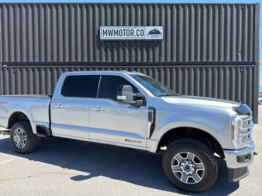 2024 Ford F-250 Lariat photo 1