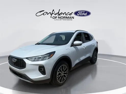 2025 Ford Escape Plug-In Hybrid photo 4