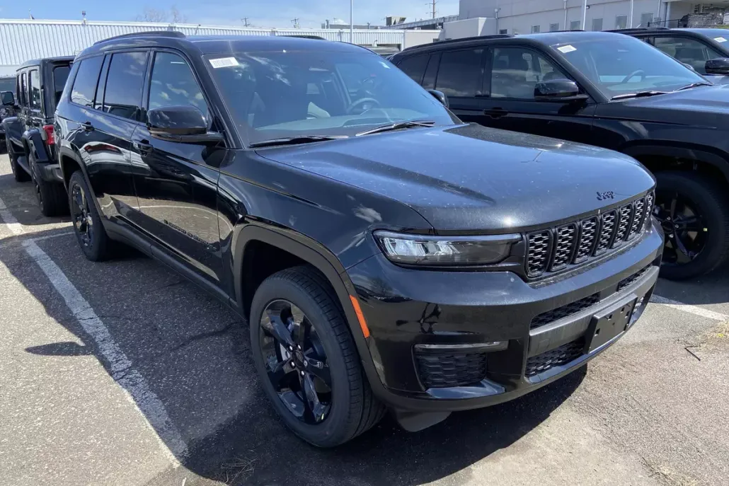 2025 Jeep Grand Cherokee Limited photo 1