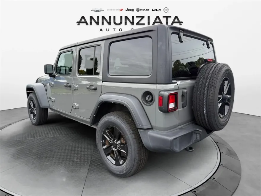 2022 Jeep Wrangler Unlimited Sport Altitude photo 1