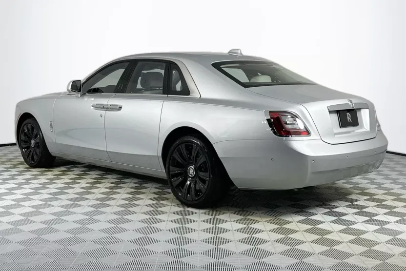 2021 Rolls Royce Ghost RR21 photo 1