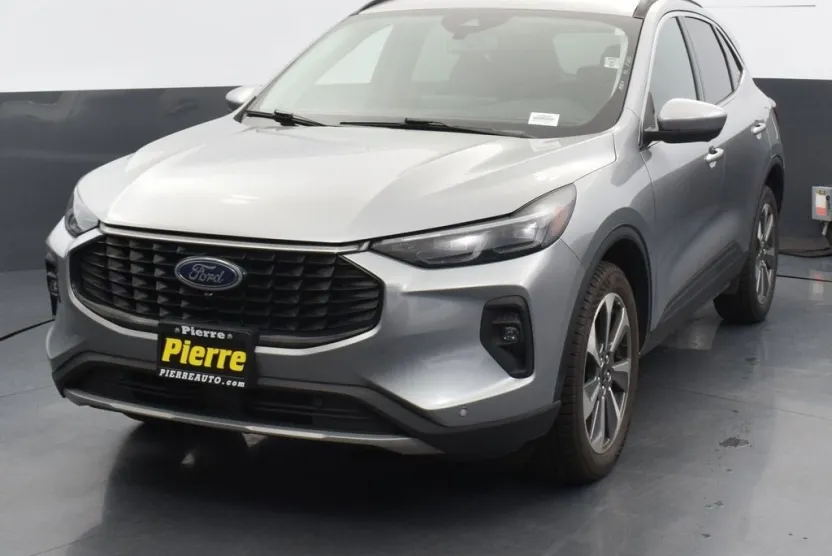 2024 Ford Escape Platinum photo 1