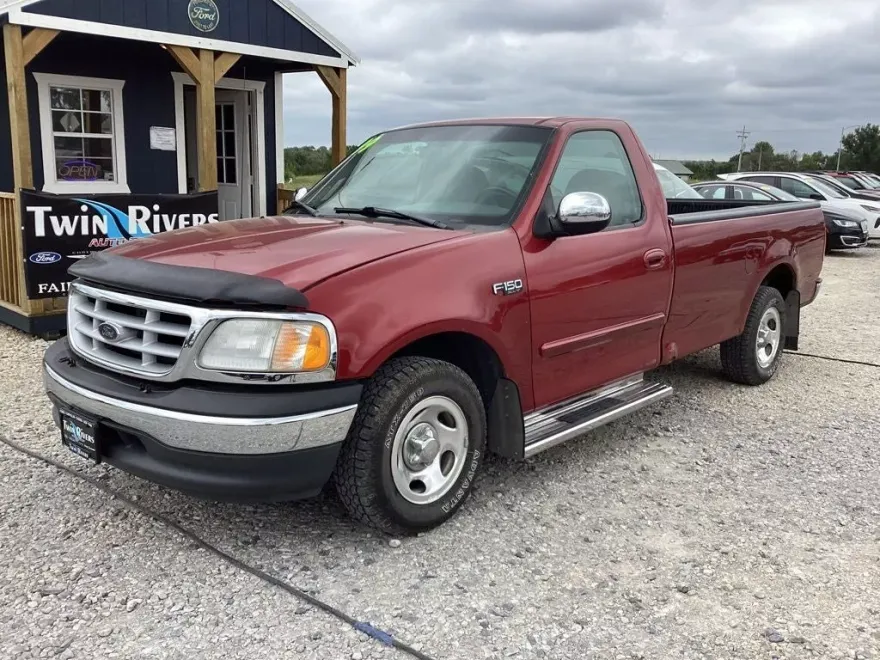 1999 Ford F-150 XLT photo 1