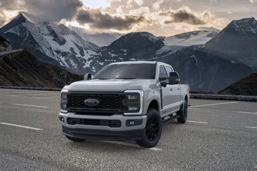 2025 Ford F-350 photo 1