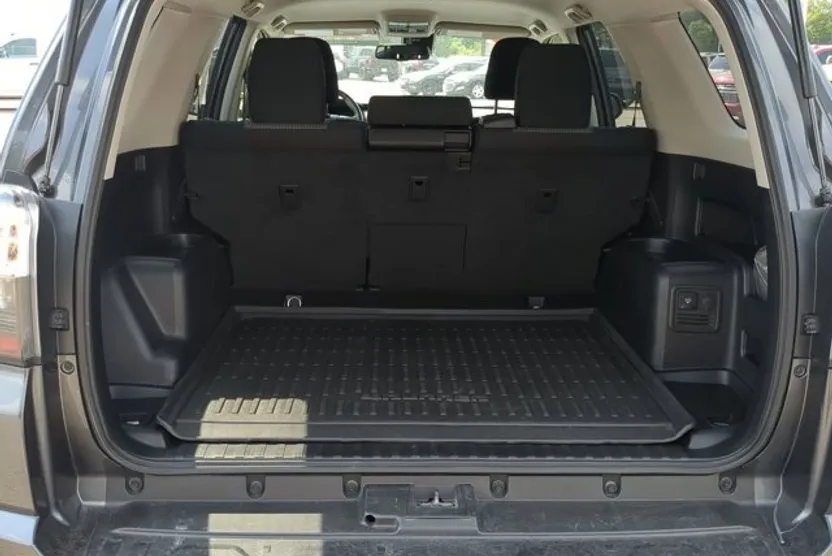 2023 Toyota 4Runner SR5 photo 1