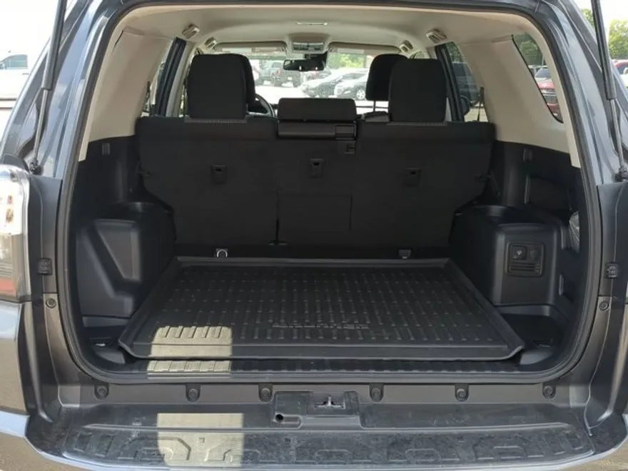 2023 Toyota 4Runner SR5 photo 1