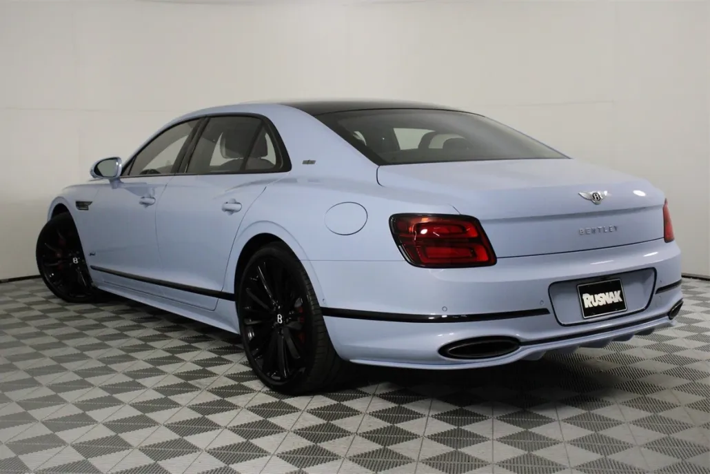 2025 Bentley Flying Spur Speed photo 1