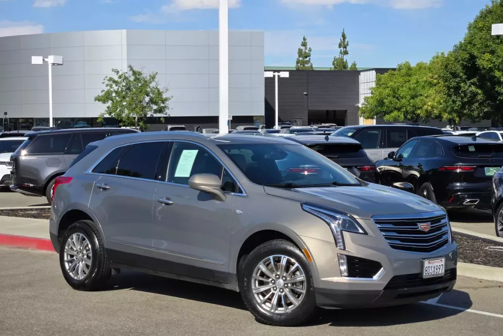 2017 Cadillac XT5 Luxury photo 1