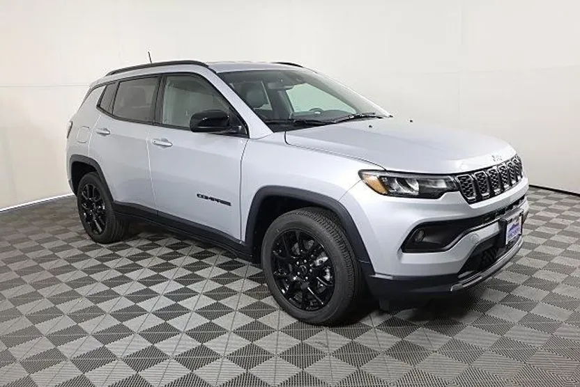 2025 Jeep Compass Latitude photo 1