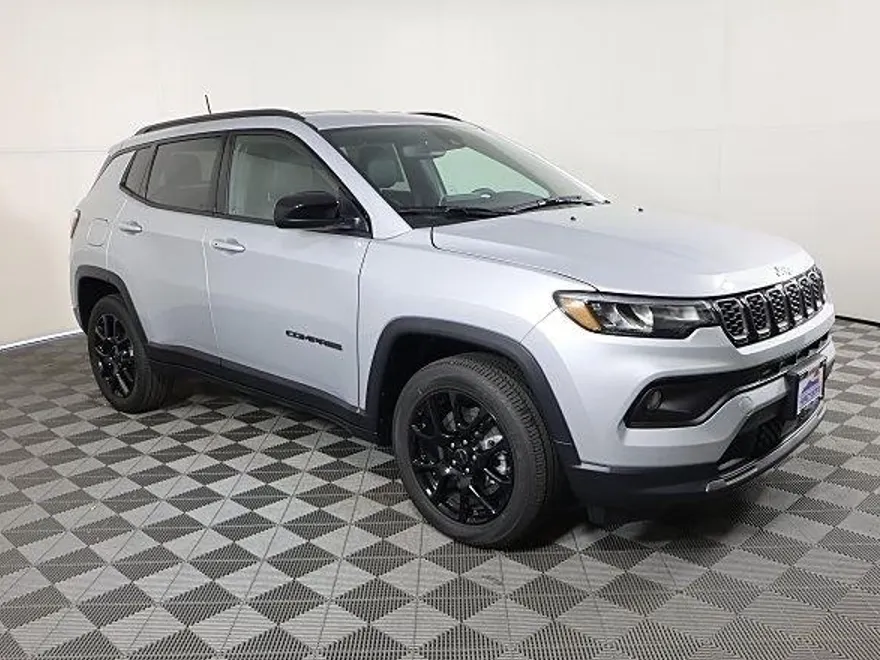 2025 Jeep Compass Latitude photo 1