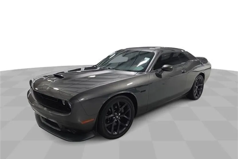 2023 Dodge Challenger R/T photo 1