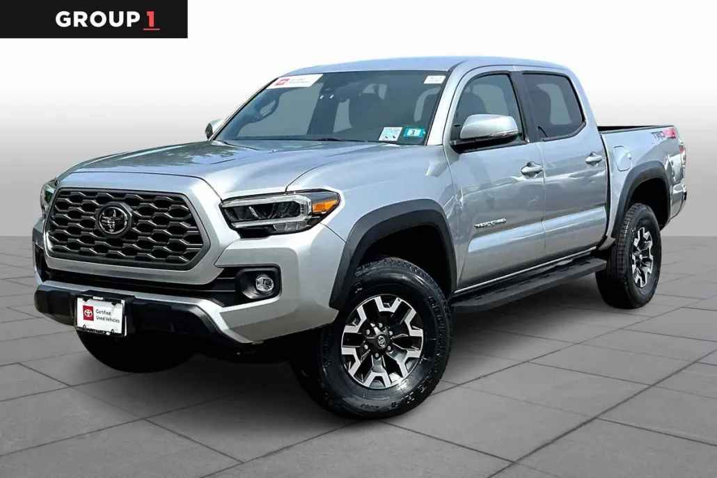 2023 Toyota Tacoma TRD photo 1