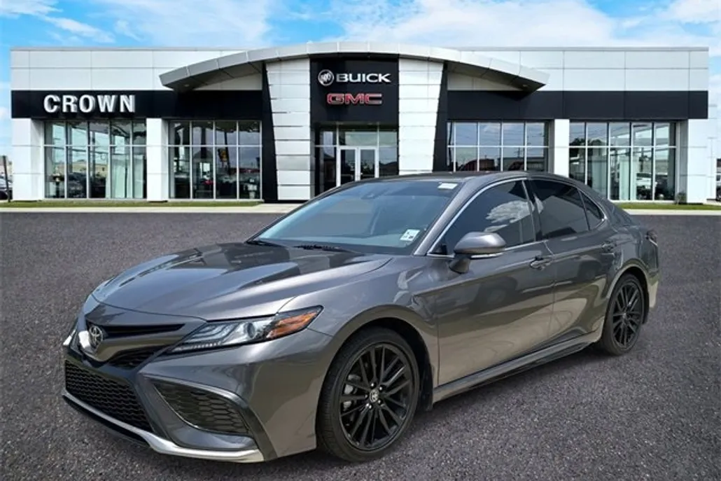 2021 Toyota Camry XSE photo 1