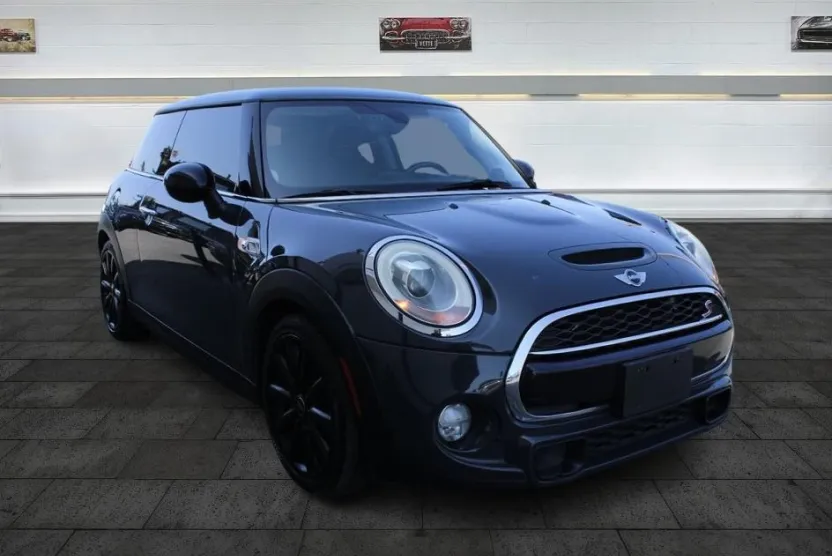 2017 Mini Cooper 2 Door Hardtop S photo 1