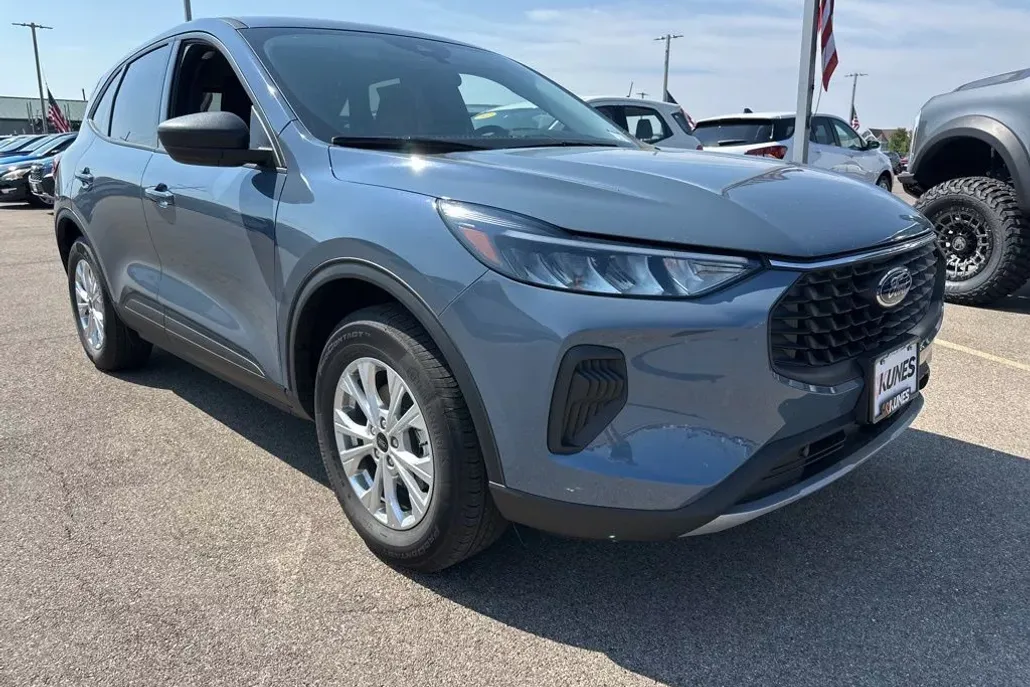 2025 Ford Escape Active photo 1