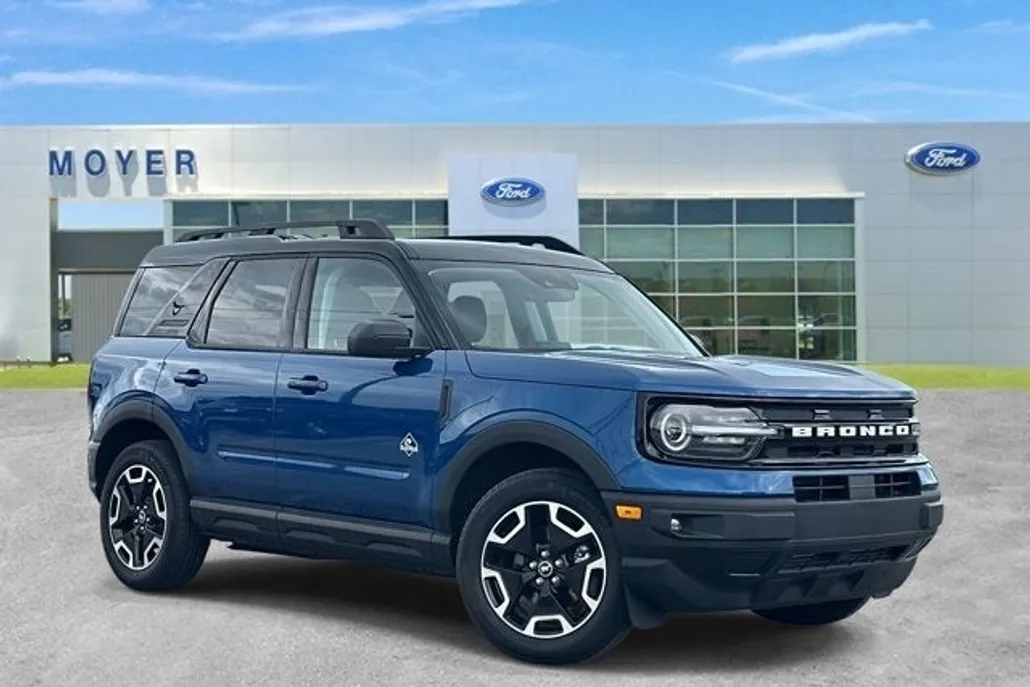 2024 Ford Bronco Sport Outer Banks photo 1