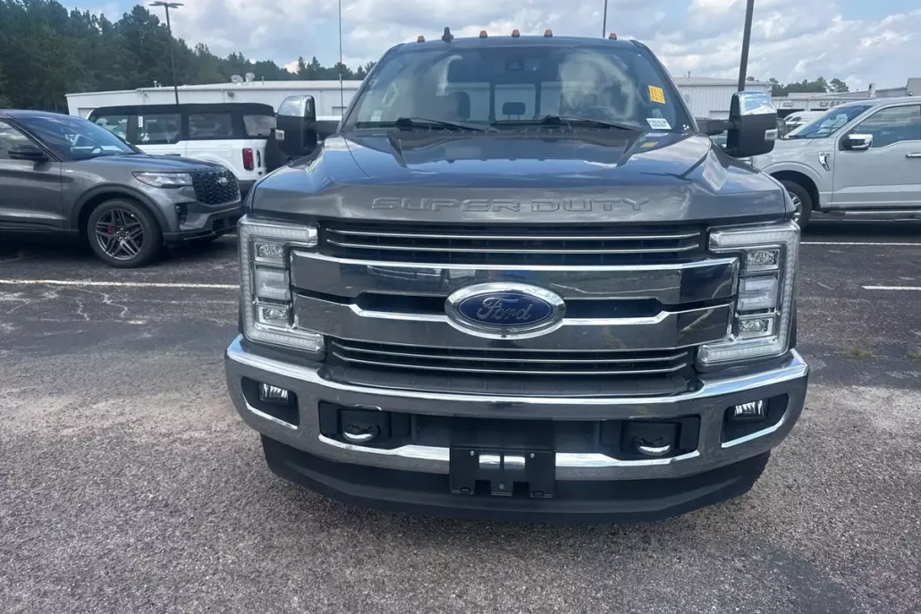 2019 Ford F-350 photo 1