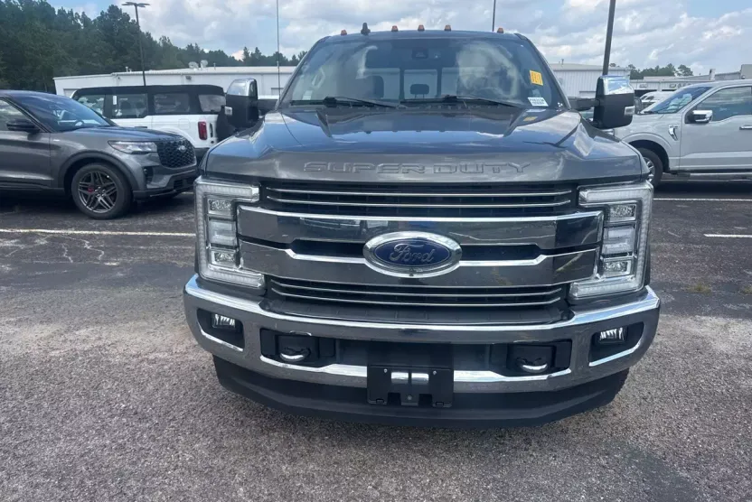 2019 Ford F-350 photo 1