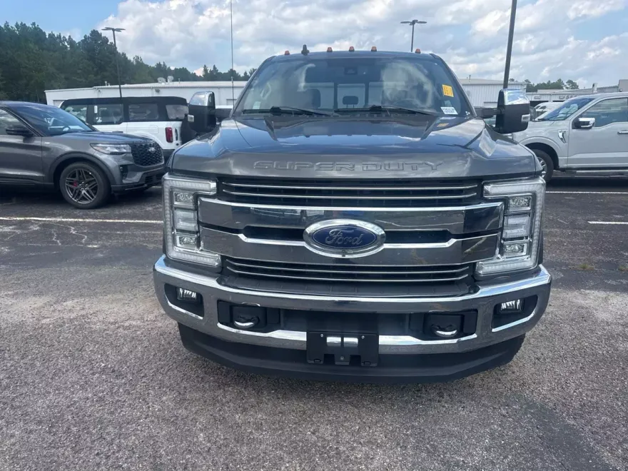2019 Ford F-350 photo 1