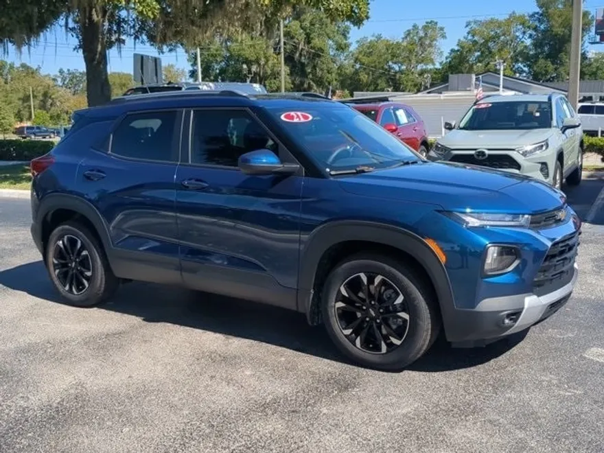 2021 Chevrolet Trailblazer LT photo 1