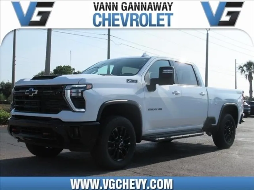 2025 Chevrolet Silverado LTZ photo 1