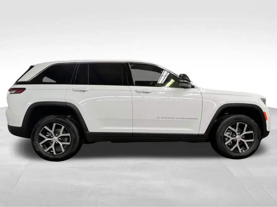 2025 Jeep Grand Cherokee Limited photo 1